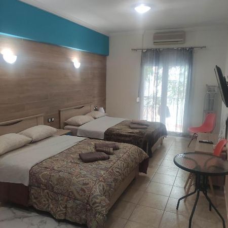 G M 3 Rooms Kentpo In The Heart Of The City Larissa Esterno foto