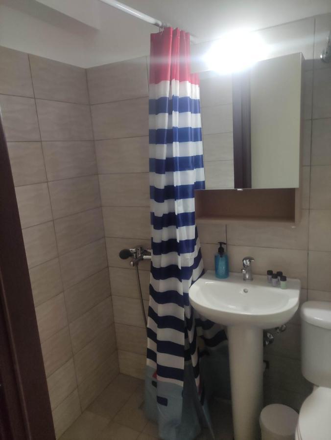 G M 3 Rooms Kentpo In The Heart Of The City Larissa Esterno foto